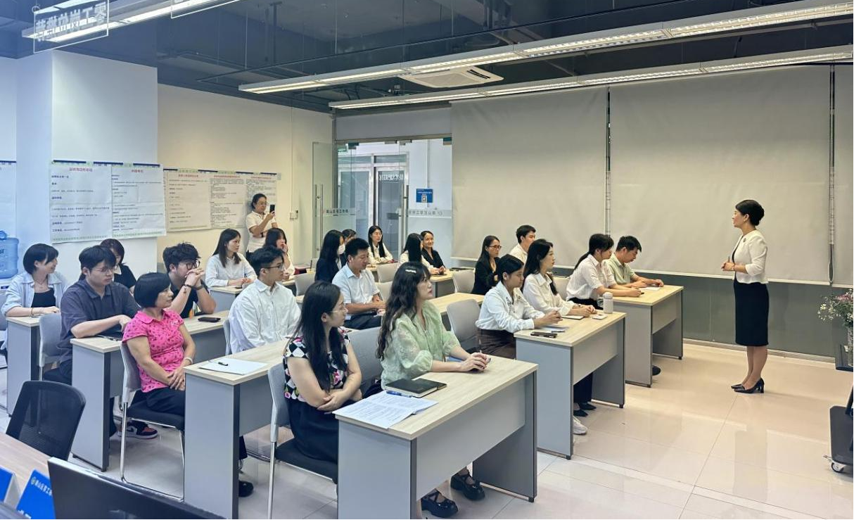 企業動態 | “以禮赴職，從容啟航”，勁草信息商務禮儀培訓圓滿落幕！